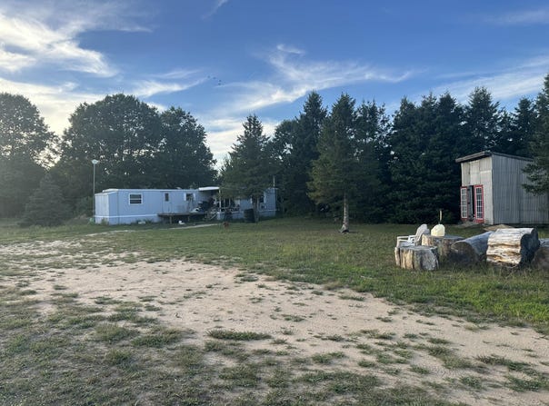 1075 E Madison Road, Hart, MI 49420
