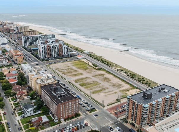 1 E Broadway, Long Beach, NY 11561