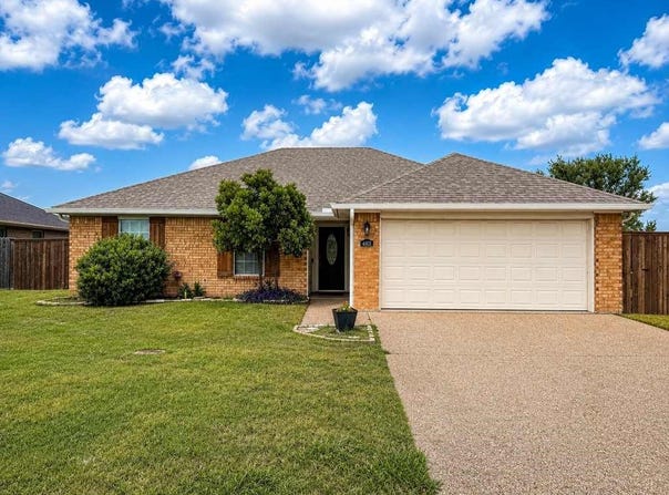 4401 Lacey Circle, Waco, TX 76708