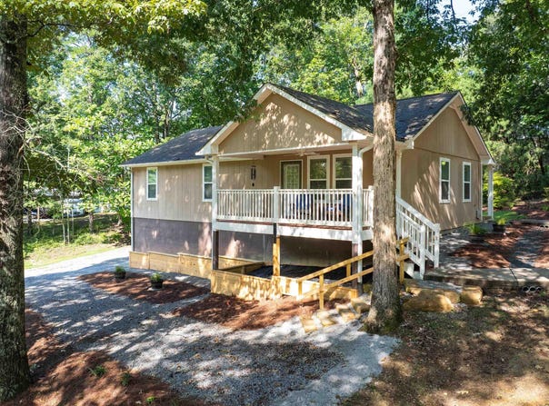 25 SUNSET BOULEVARD, ONEONTA, AL 35121