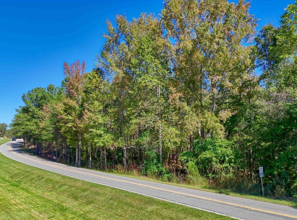 2741 Sandy Ford Road, Chesnee, SC 29323