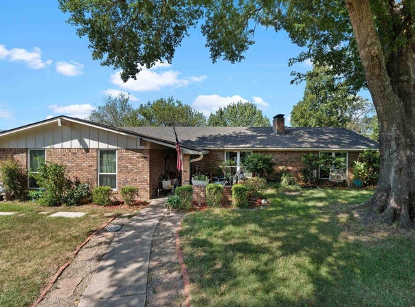 187 Parker St, Carthage, TX 75633