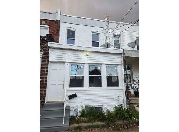 211 SPRUCE ST, DARBY, PA 19023
