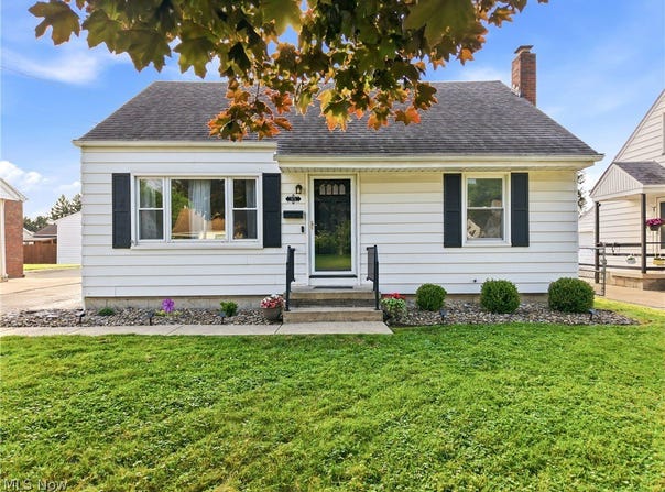 95 Westview Avenue, Hubbard, OH 44425