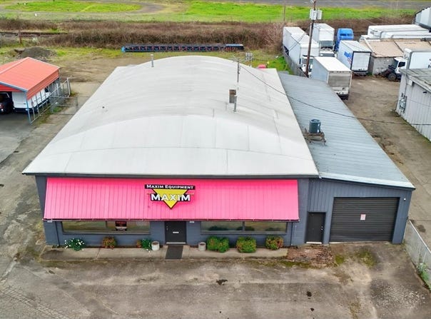 890 N MAIN St, Independence, OR 97351