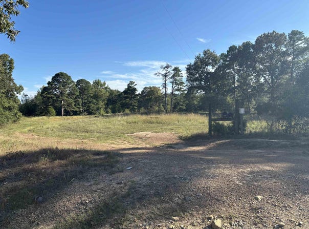 832 Polk Rd 23, Cove, AR 71937