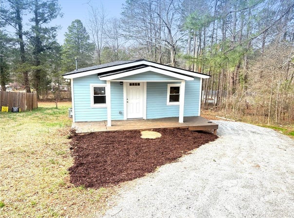 286 Pine Avenue, Commerce, GA 30529