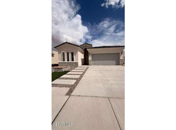 10895 FRANCISCO VAQUERA Drive, Socorro, TX 79927
