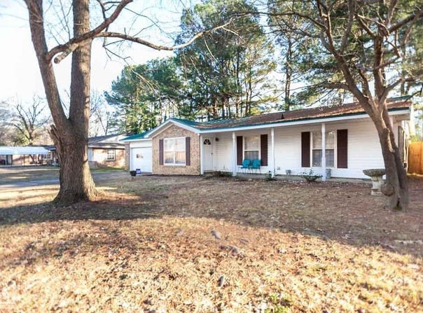 1705 Colonial Road, Jonesboro, AR 72401