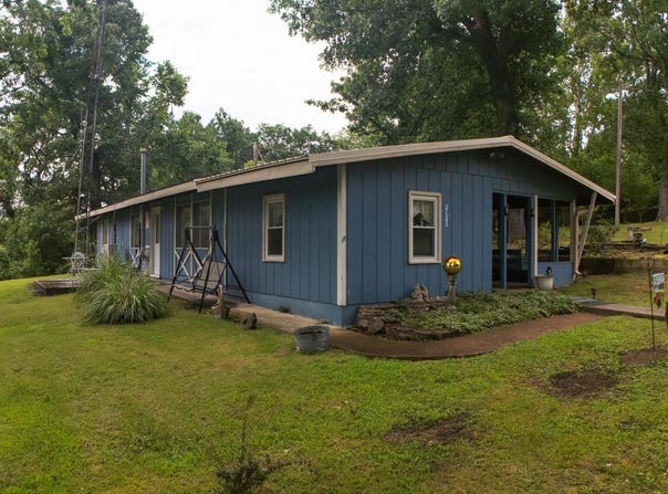 27243 Cate Lane, Lincoln, MO 65338