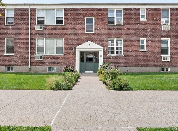 836 Palisade Avenue, Yonkers, NY 10703