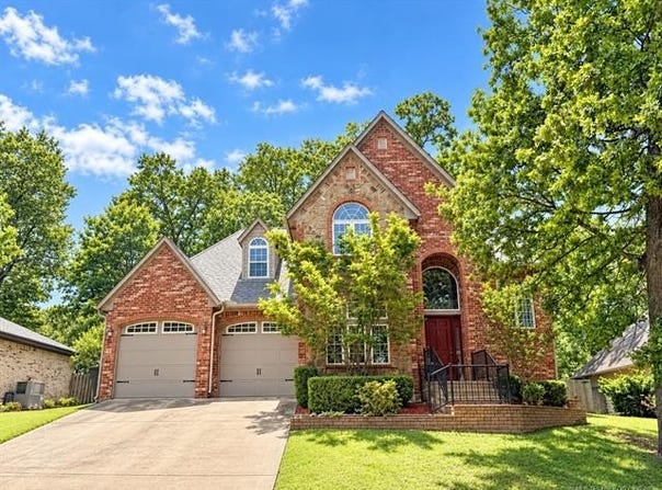 306 Hickory Drive, Tahlequah, OK 74464