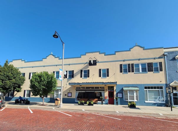 112 W Lincoln St, Lindsborg, KS 67456