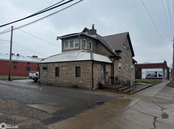 116 N Haynes Avenue, Centerville, IA 52544