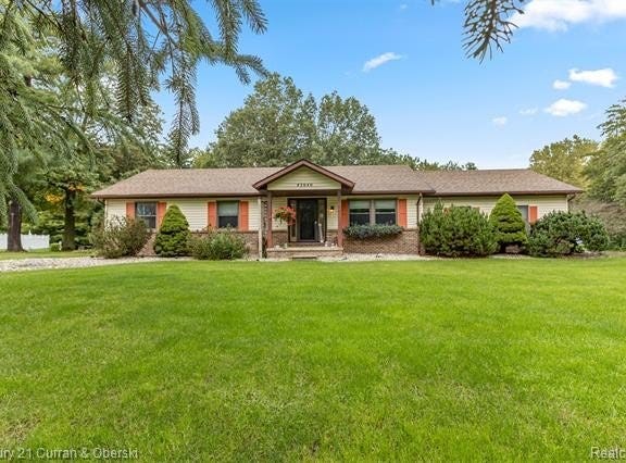 43040 Willis Road, Sumpter Twp, MI 48111