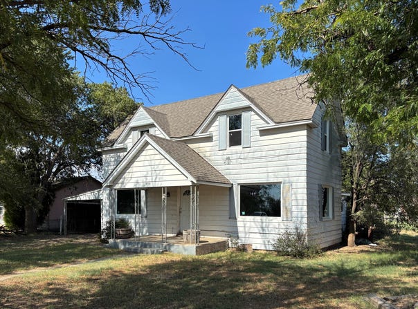 816 N Maple Street, Stratford, TX 79084