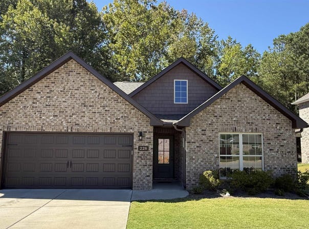 228 Gateway Trail, Arab, AL 35976