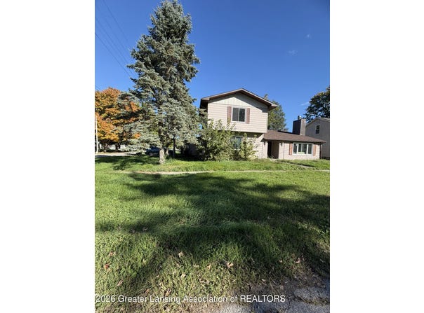 132 N Franklin Street, Maple Rapids, MI 48853