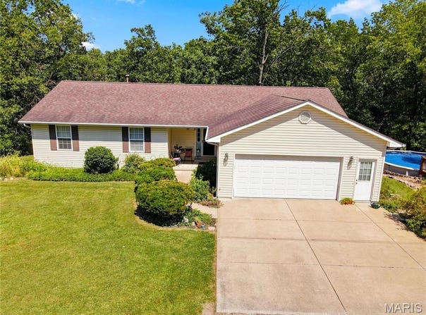 31 Fawn Trail, Eolia, MO 63344