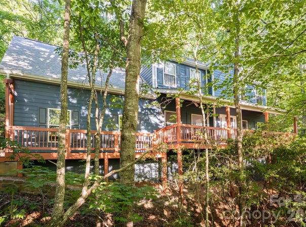 7 Timber Park Drive, Black Mountain, NC 28711