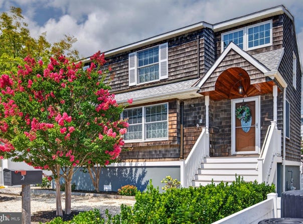 5 E 17TH Street, LONG BEACH TOWNSHIP, NJ 08008