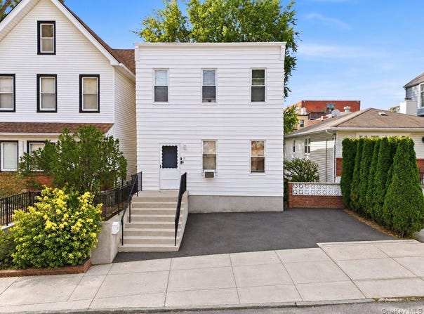 12 Edgewood Avenue, Yonkers, NY 10704