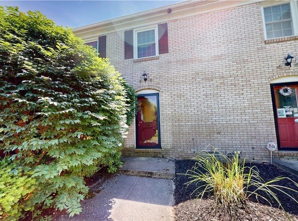 824 S Chillicothe Road, Aurora, OH 44202