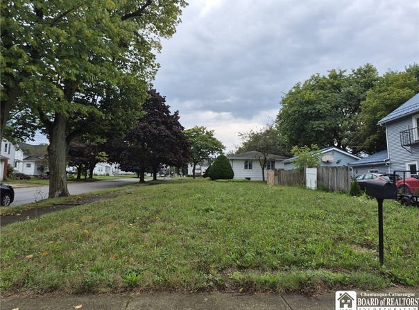 49 E Courtney Street, Dunkirk, NY 14048