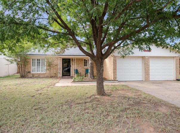 2319 79th Street, Lubbock, TX 79423