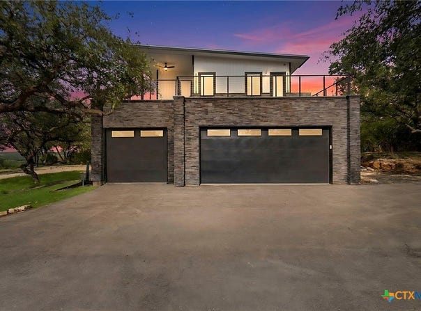 109 Pond View Court, Spring Branch, TX 78070