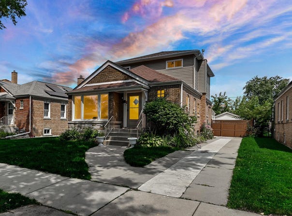 2840 W 98th Street, Evergreen Park, IL 60805