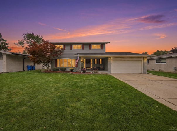 30505 Freda Drive, Warren, MI 48093