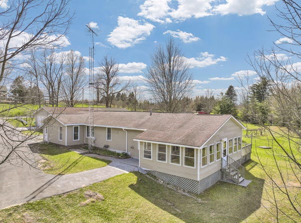 10976 E 3 MILE ROAD, LUTHER, MI 49656