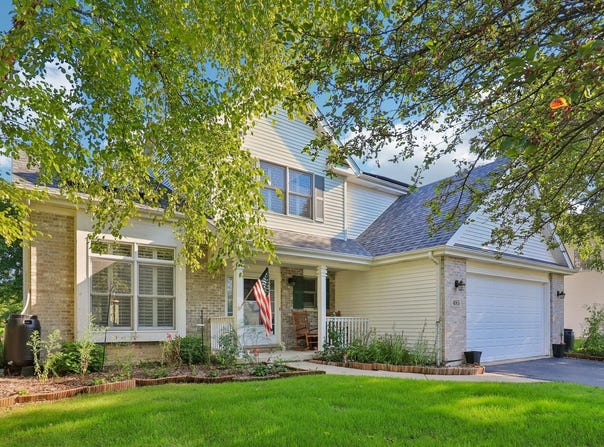 485 Spring Ridge Drive, Crystal Lake, IL 60012