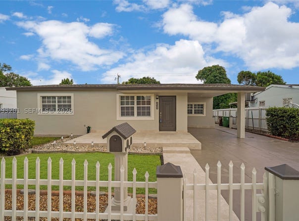 1250 W 34th St, Hialeah, FL 33012