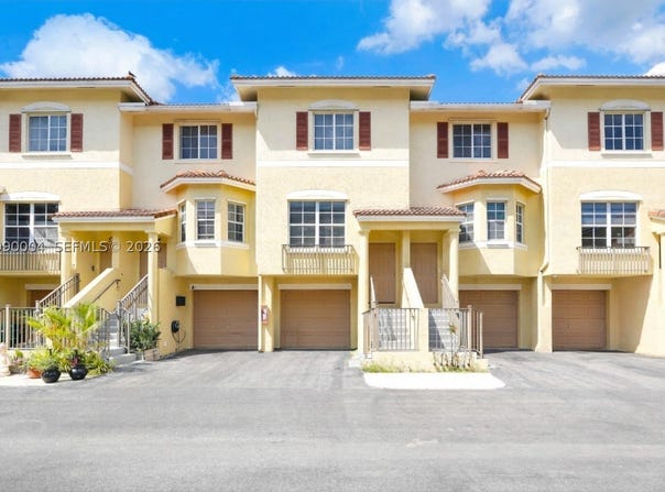 738 NE 90th St, Miami, FL 33138