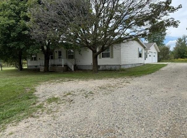 8738 Edgar Road, Lakeview, MI 48850