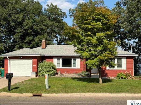1331 Frank Hall Drive, Albert Lea, MN 56007