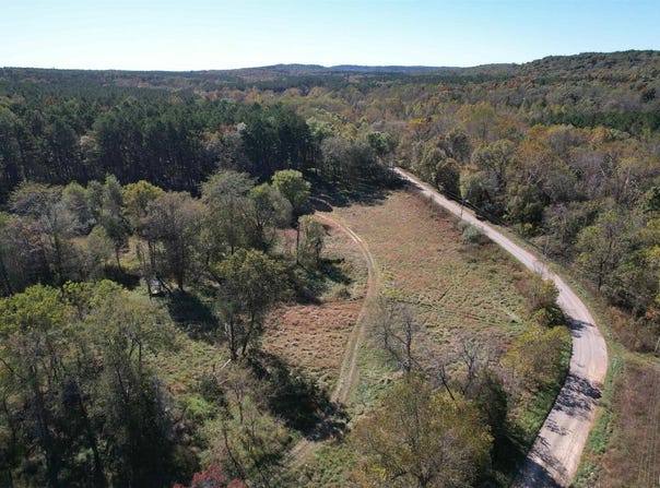 Lusk Road, Golconda, IL 62938