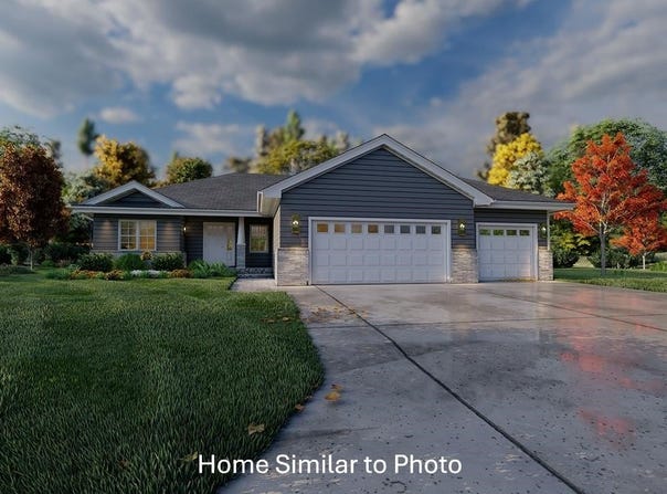 1268 PUTNAM Drive, PULASKI, WI 54162