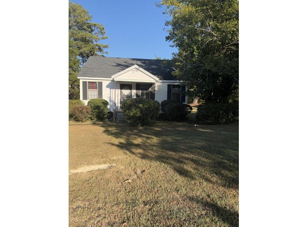 2643 Lawndale Dr, Tupelo, MS 38801