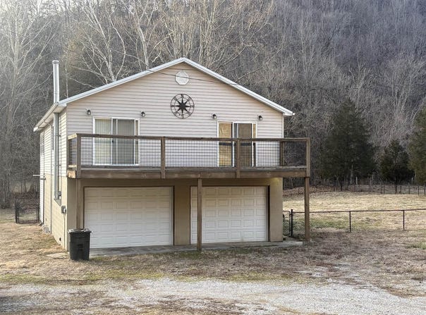 950 Modoc Road, Burkesville, KY 42717