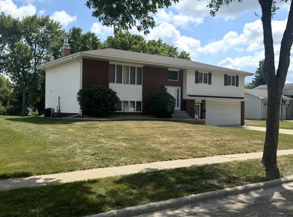 211 NE 22nd Avenue, Aberdeen, SD 57401