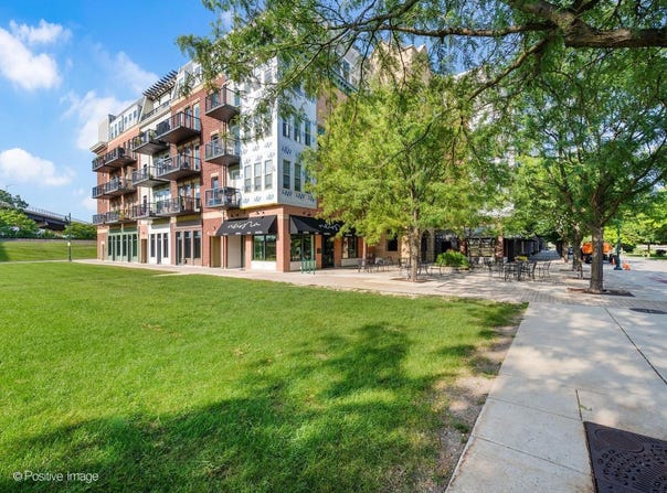 303 Front Street, Lemont, IL 60439