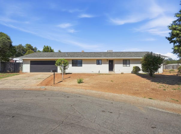1852 Shasta Pines Way, Redding, CA 96002