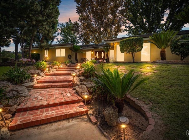 5601 Georgia Drive, Bakersfield, CA 93308