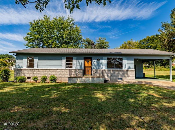 111 Heuer St, Sweetwater, TN 37874