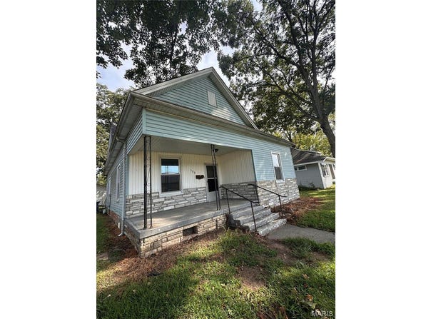 308 S 3rd Street, Chaffee, MO 63740