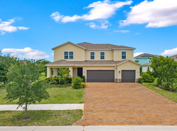 19227 Broad Shore Walk, Loxahatchee, FL 33470