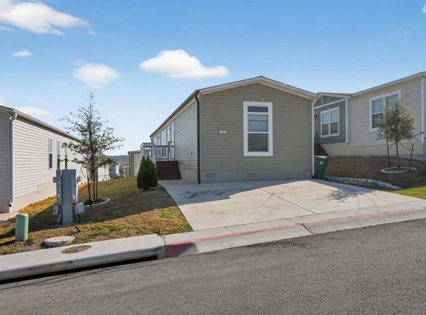 4705 Berdoll Bend, Del Valle, TX 78617